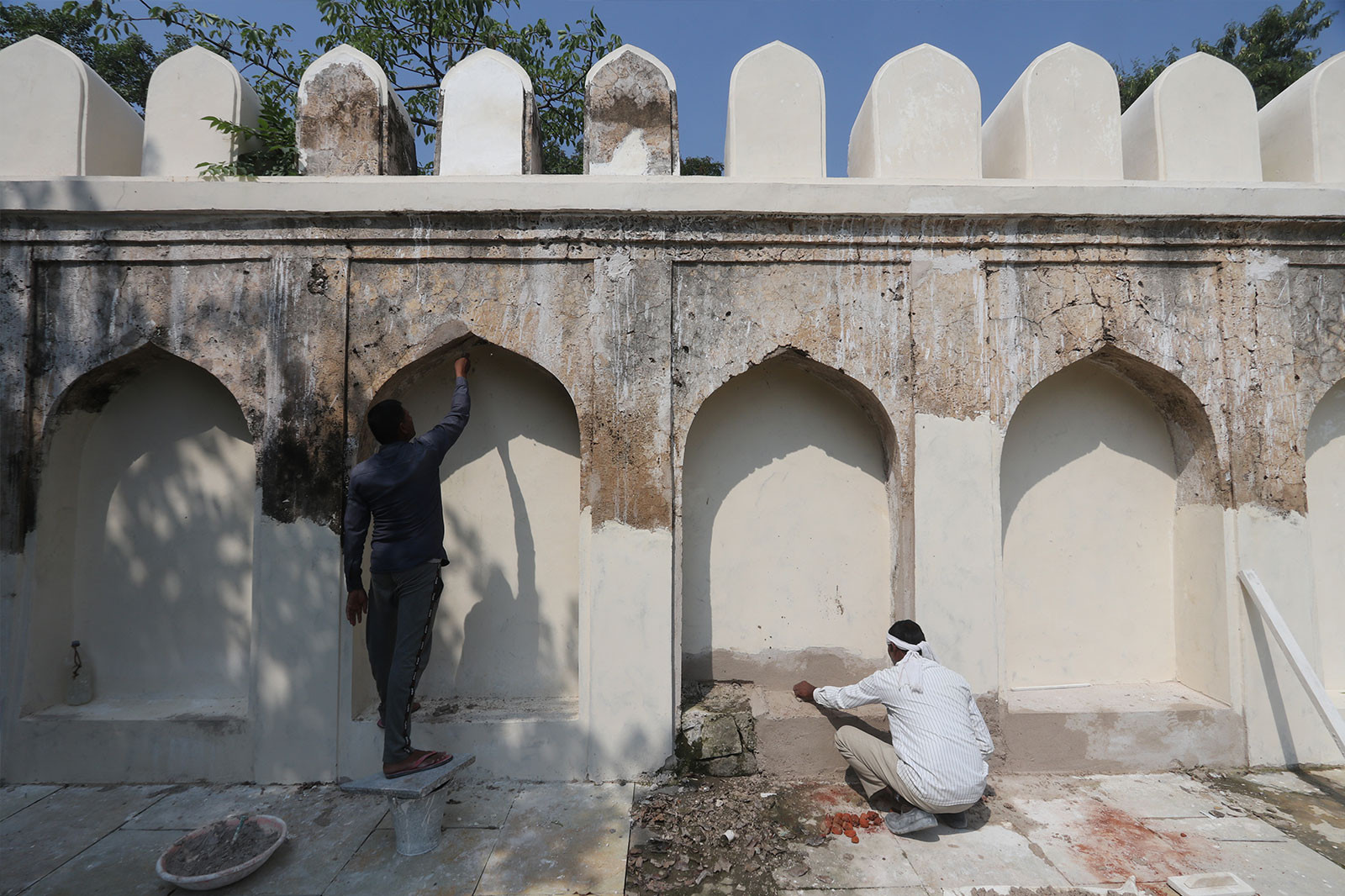 Walled enclosure found at Qutb Shahi Tombs